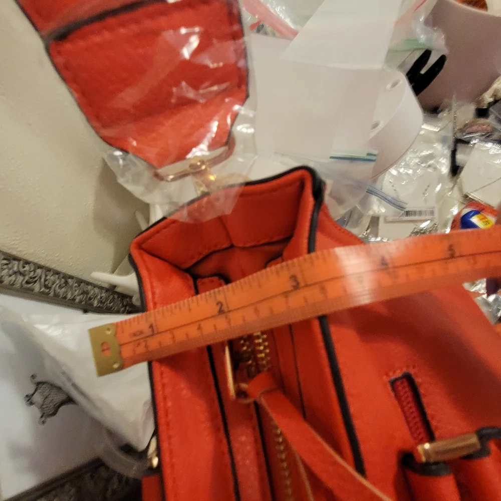 NWT G.H. Bass & Co CORAL Convertible Bag With 2 Straps - Picture 15 of 16